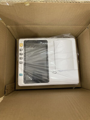 دستگاه دیجیتال 6 کانال ECG با صفحه لمسی 7 اینچی و چاپگر آرایه حرارتی برای بیمارستان ها و کلینیک ها